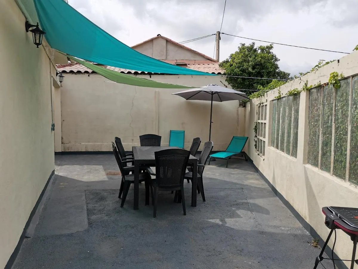 Appartement T2 grande terrasse comme une maison 8 min des plages à Toulon